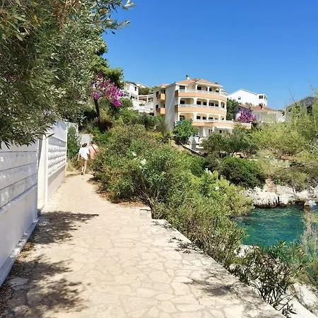 Rastichi Amazing Seaview Трогир