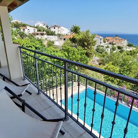 Rastichi Amazing Seaview Villa *