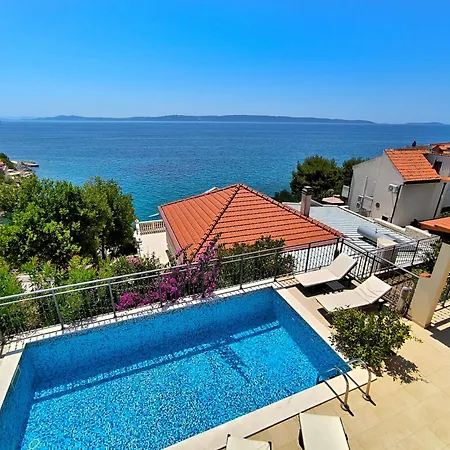 Rastichi Amazing Seaview Villa *
